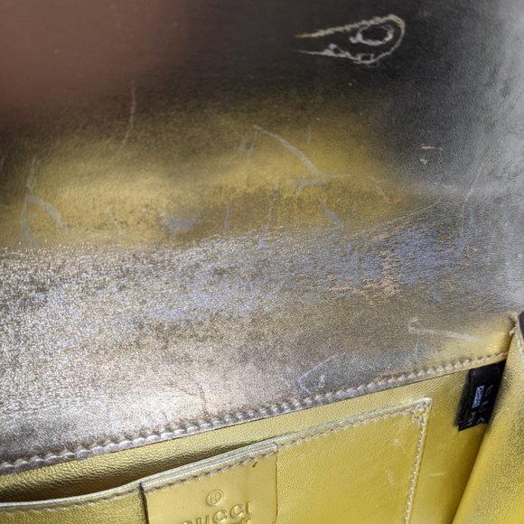 authentic GUCCI Leather Clutch Metallic Gold - Picture 7 of 9